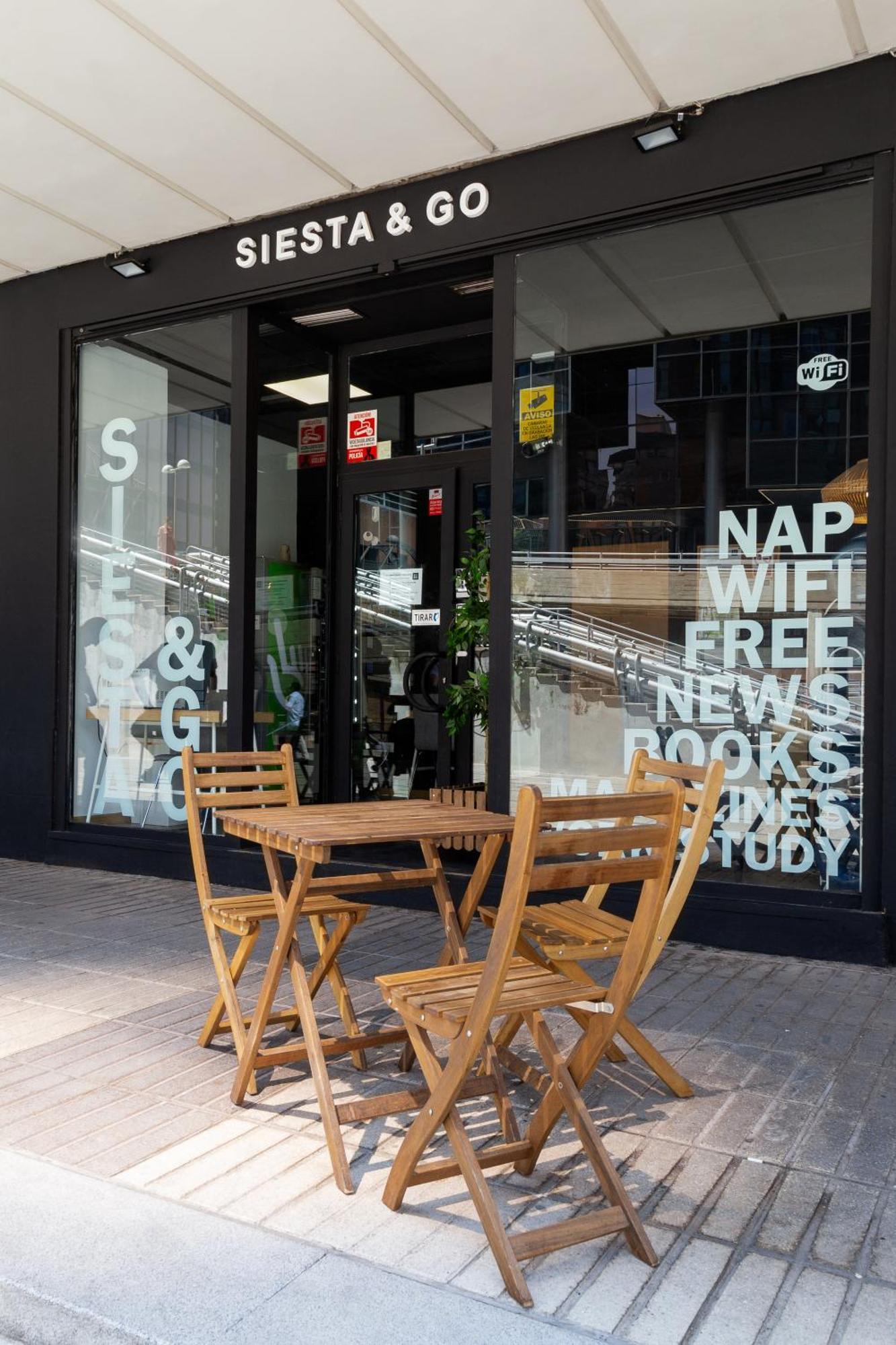Hostal Siesta & Go Nuevos Ministerios Madrid Eksteriør billede