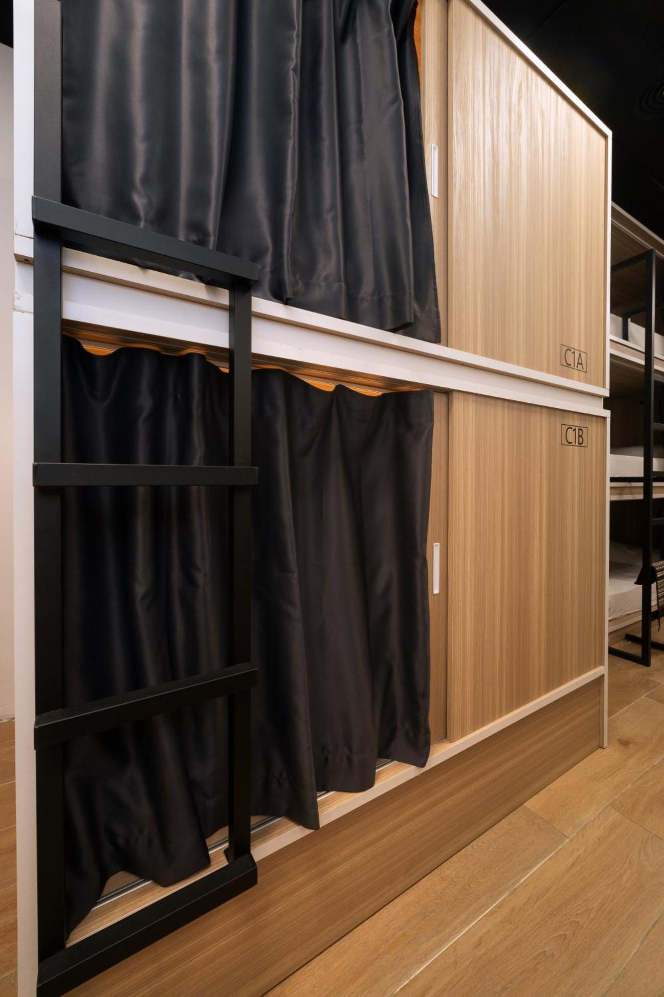 Hostal Siesta & Go Nuevos Ministerios Madrid Eksteriør billede